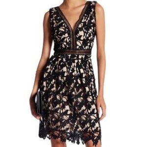 Romeo & Juliet Couture black crochet lace overlay dress medium wedding formal